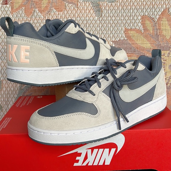 NIKE WMNS COURT BOROUGH LOW PREMIUM
ARMORY BLUE/PURE PLATINUM SNEAKRS
861533 400 - Picture 9 of 16